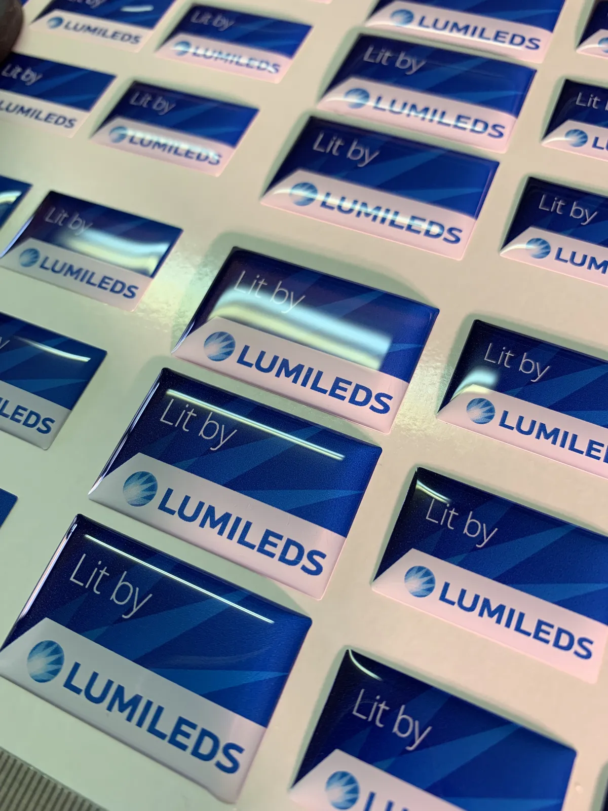 Lumileds Lit By branding label