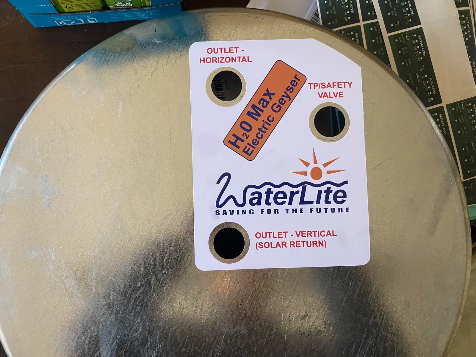 WaterLite geyser top label